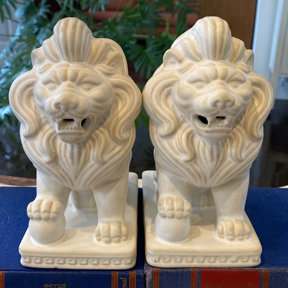 Vintage Chinese Foo Dog Ceramic Bisque Statues - Bookends - Shelf Decor - Picture 13 of 13